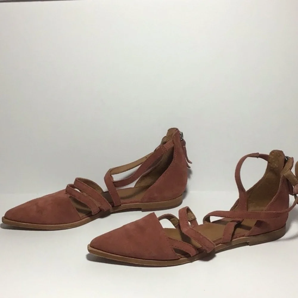 Frye Kenzie Pointed Toe Flat Sz 7 Rosewood Suede